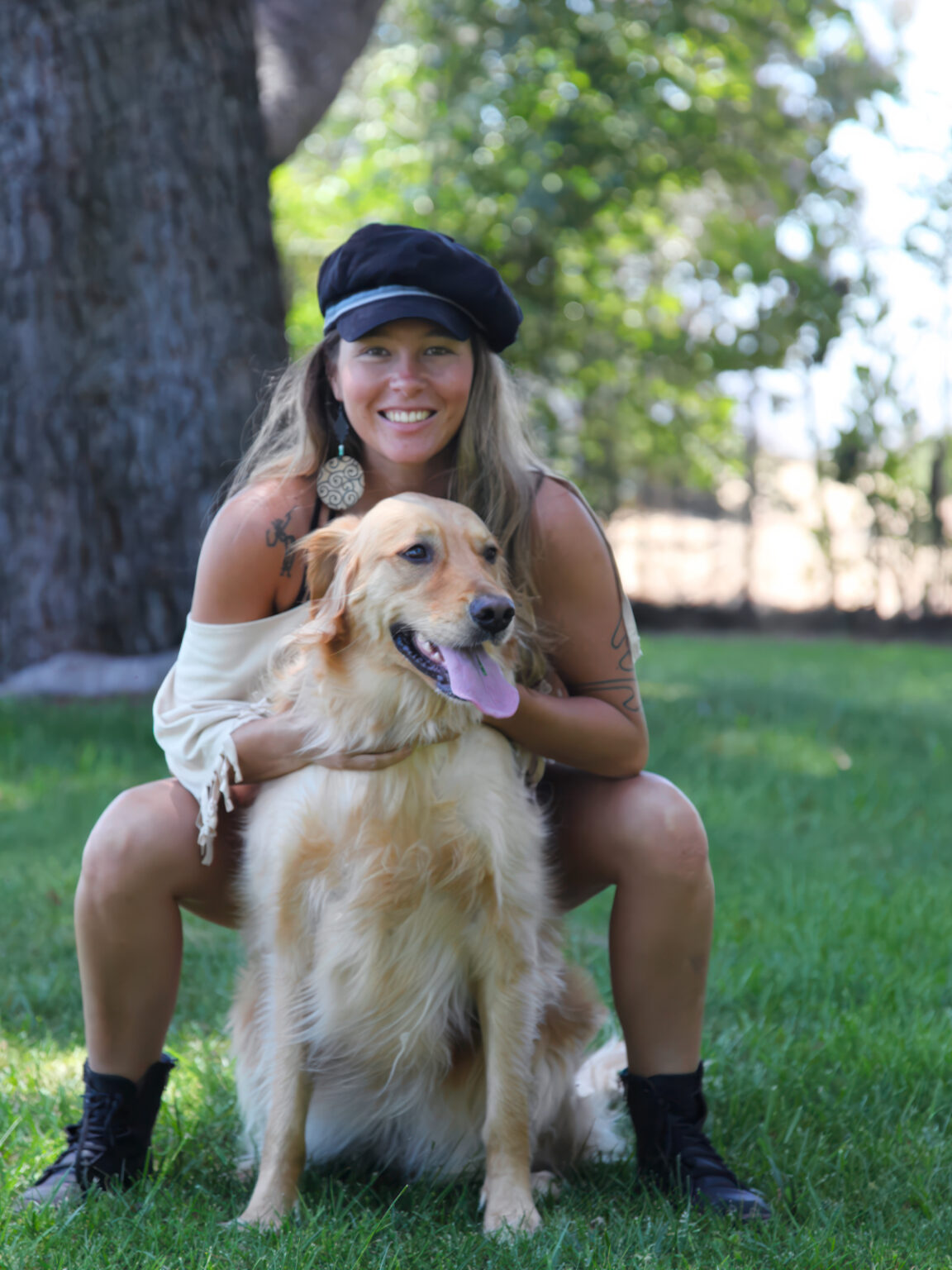 Flor Gasquet con su perro